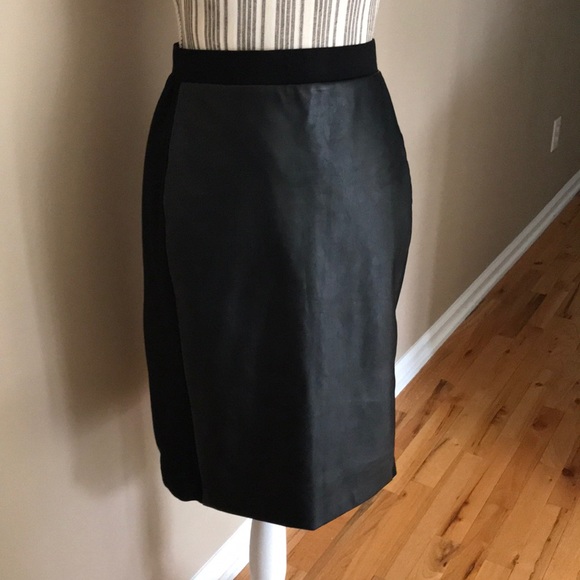 41 Hawthorn Stitch Fix Dresses & Skirts - 41 Hawthorn Black Faux Leather front skirt sz S
